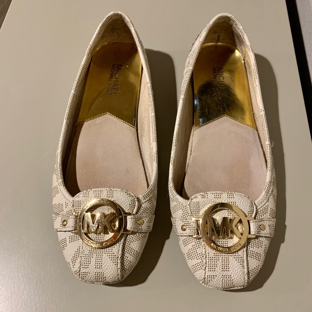 Michael Kors Vanilla Flats Sz 8.5
